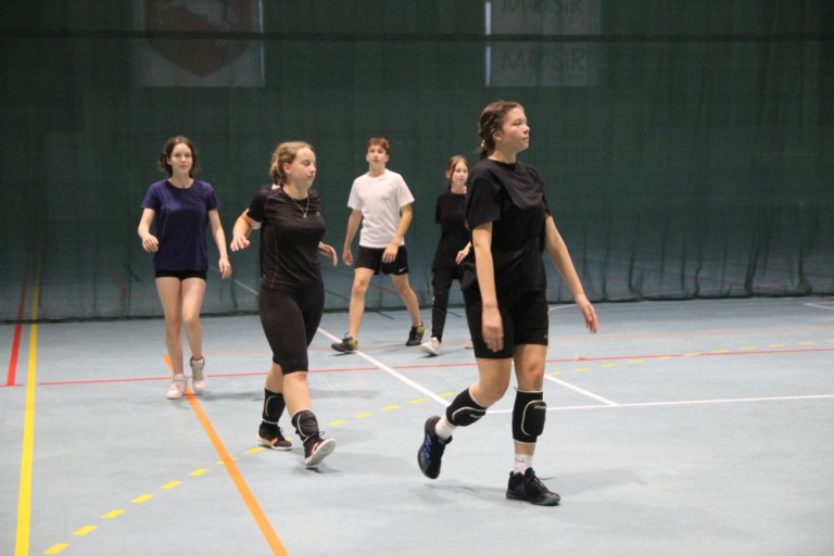 W Koninie dziewczyny grają też w siatkówkę. I zapraszają na swoje mecze