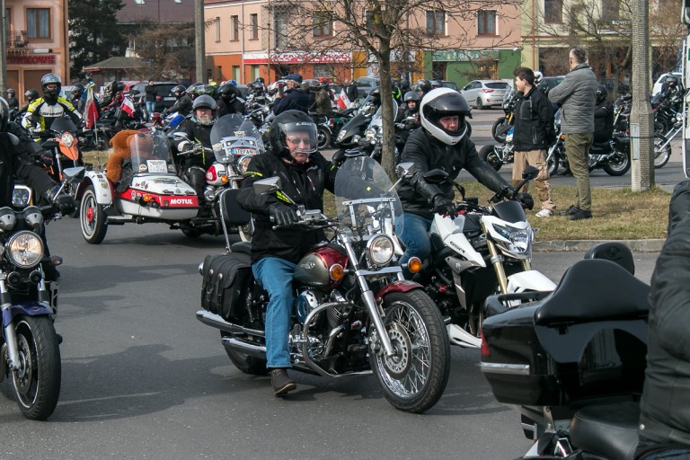 Motocykliści powitali wiosnę. Zgodnie z tradycją marzanna spłonęła