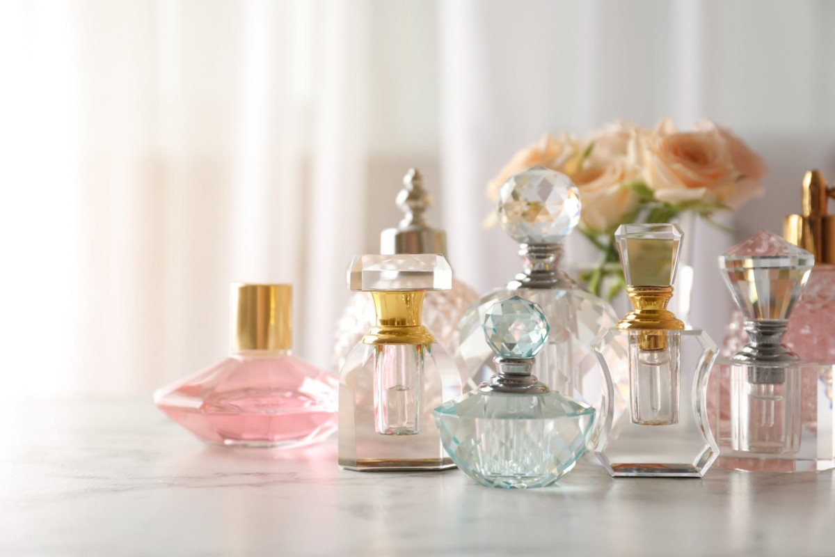 Dlaczego odpowiednie perfumy są tak istotnym elementem wieczornej kreacji?