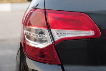 Czy twoje auto ma sprawne światła? W tych miejscach sprawdzisz to za darmo!